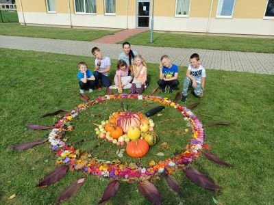 18.-22.09.23 Veidojam dabas materiālu gleznas