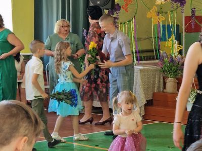 Veiksmīgu tālāko ceļu!