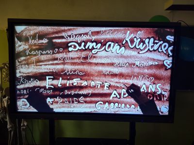 Skolas somas pasākums Smilšu kino improvizācijas izrāde 
