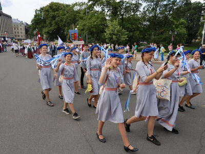 XIII Latvijas skolu dziesmu un deju svētkos
