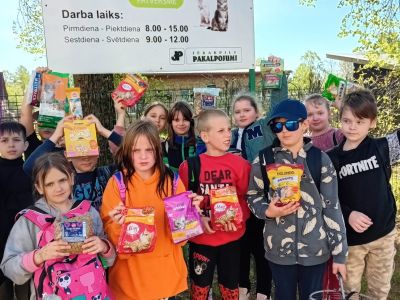 3.a klase apciemoja Jēkabpils dzīvnieku patversmi