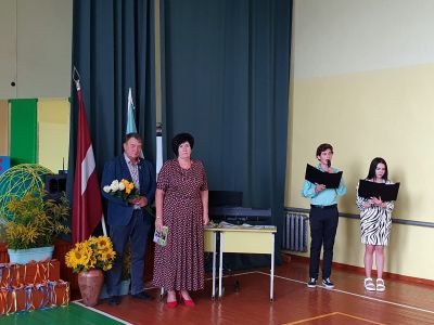 Deputāts Ainars Vasilis, direktore Vija Stiebriņa