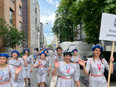 XIII Latvijas skolu dziesmu un deju svētkos