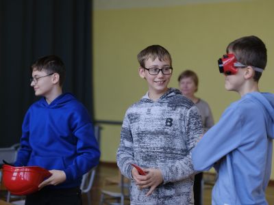 Skolas somas nodarbība Fotogrāfija un performance