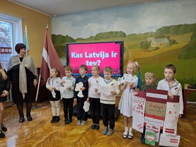 1.klase un pārējās stāstīja, kas viņiem ir Latvija