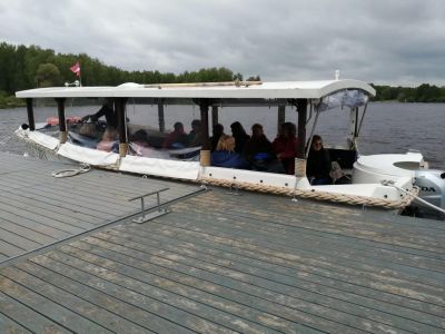 Ceļojums ar kuģīti  Gulbis pa skaisto Daugavu