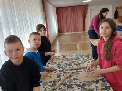 3.a klase apmeklē nodarbību- Māla stāsti: no idejas līdz mākslas darbam