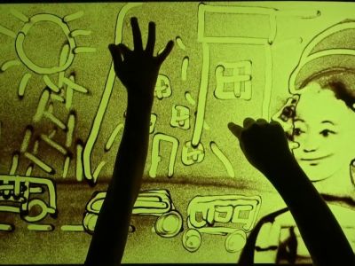 Skolēnu darbs nodarbībā Smilšu kino