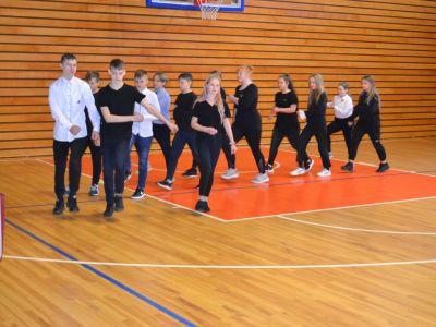 Par godu Latvijas 104. dzimšanas dienai