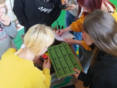 Izlaušanās spēle Blēņas un pasakas, sadarbībā ar programmu Latvijas skolas soma.