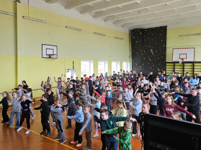 24.aprīlī iesaistījāmies Olimpiskās dienas kopīgajā vingrošanā.