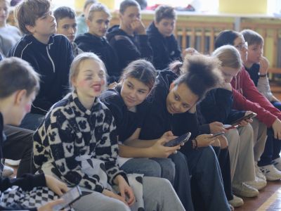 Skolas somas nodarbība Fotogrāfija un performance
