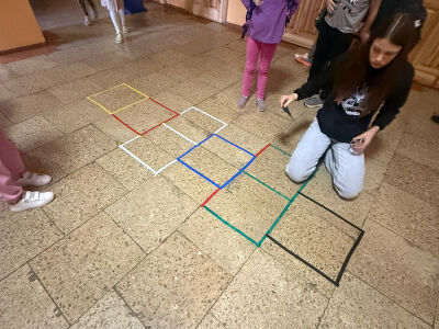 7.klase veidoja grīdas spēles