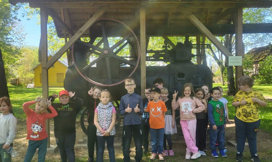 1.a klase apmeklē muzejpedagoģijas nodarbību “Jēkabpils cukurfabrikas stāsts”