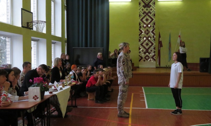 Valsts svētkus svin arī Krustpils pamatskolā