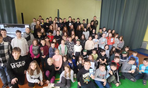 Nodarbība skolēniem  par vides aizsardzību un zvejniecību