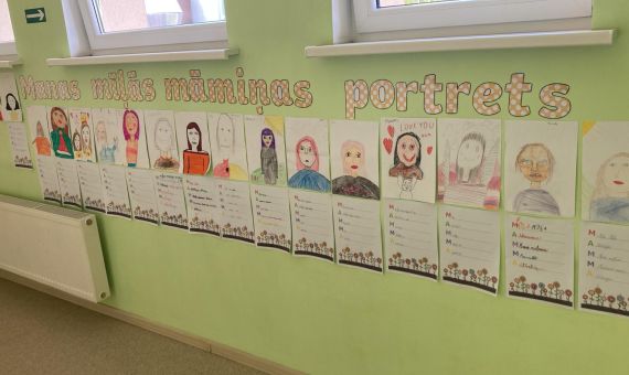 Manas mīļās māmiņas portrets