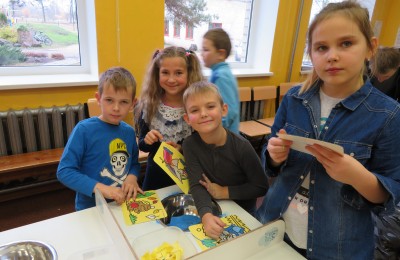 Krustpils pamatskolā viesojas Smilšu kino un 