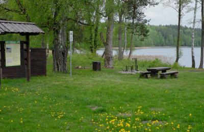 Krustpils pamatskola mācās attālināti.